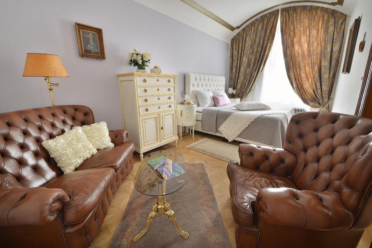 Apartman Dalia Janackovo Nabrezi Πράγα Εξωτερικό φωτογραφία