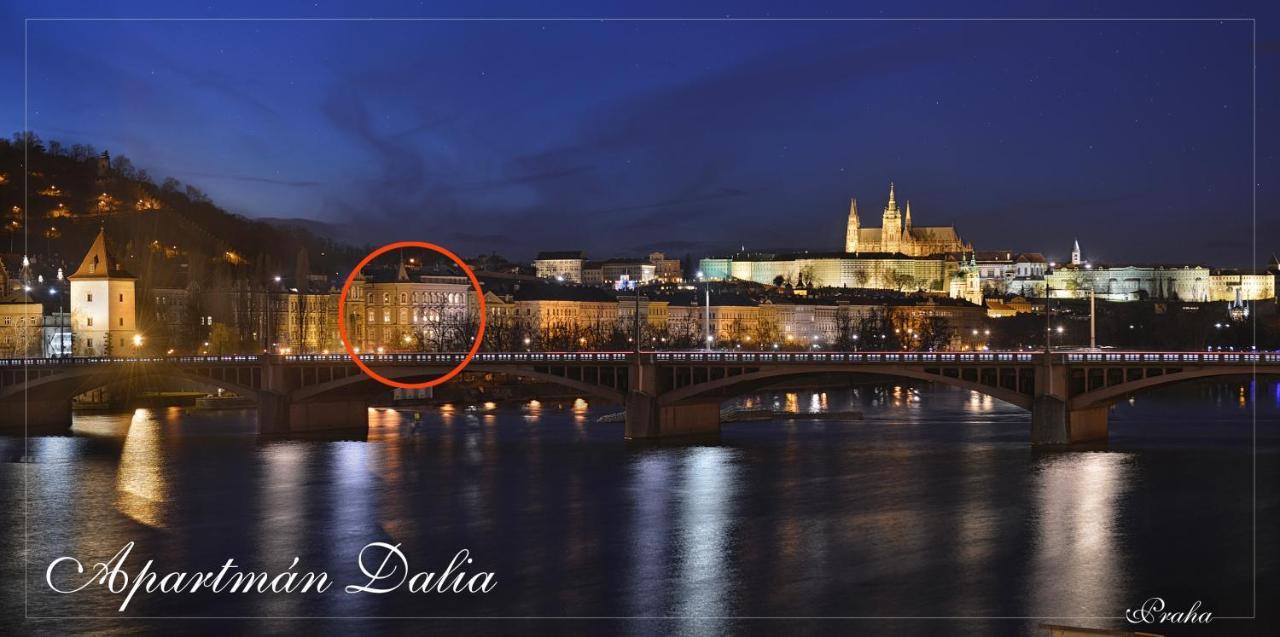 Apartman Dalia Janackovo Nabrezi Πράγα Εξωτερικό φωτογραφία