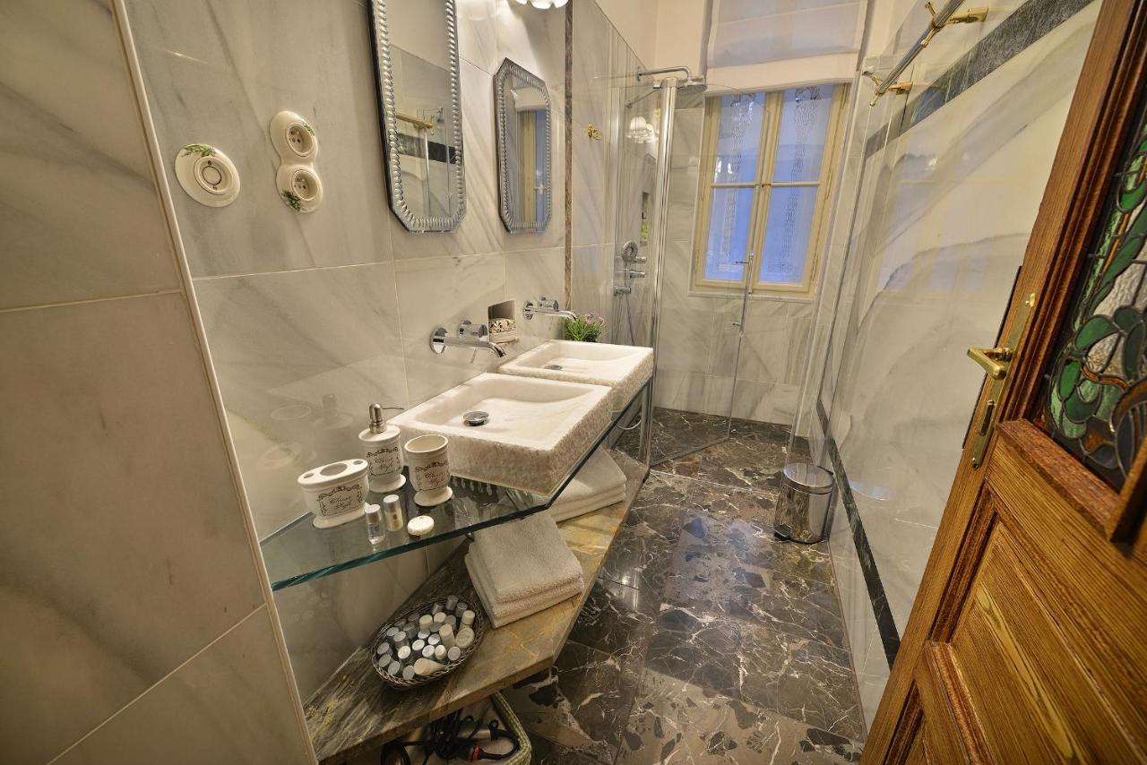 Apartman Dalia Janackovo Nabrezi Πράγα Εξωτερικό φωτογραφία