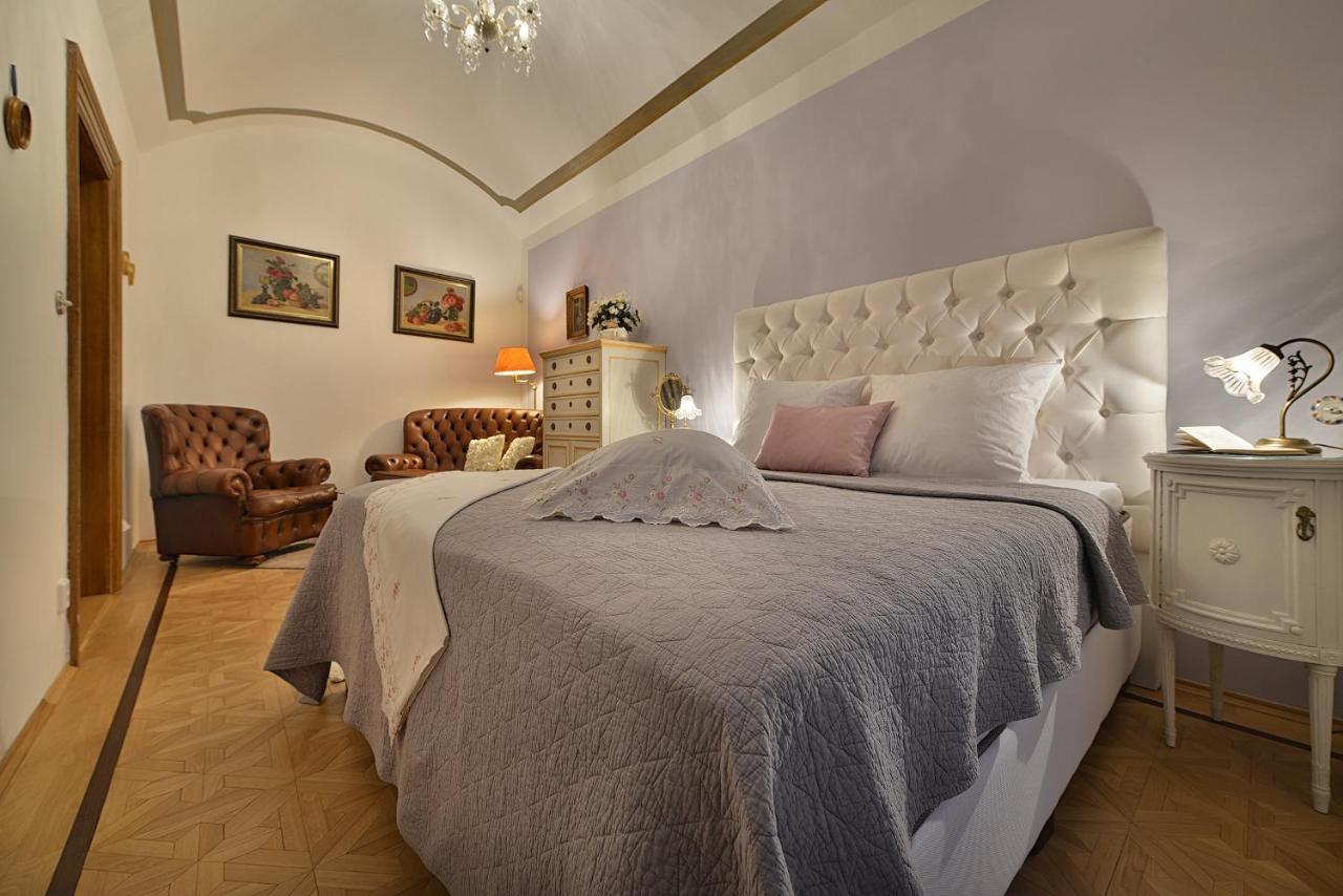 Apartman Dalia Janackovo Nabrezi Πράγα Εξωτερικό φωτογραφία